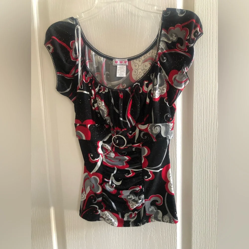 Fun top - Picture 2 of 2